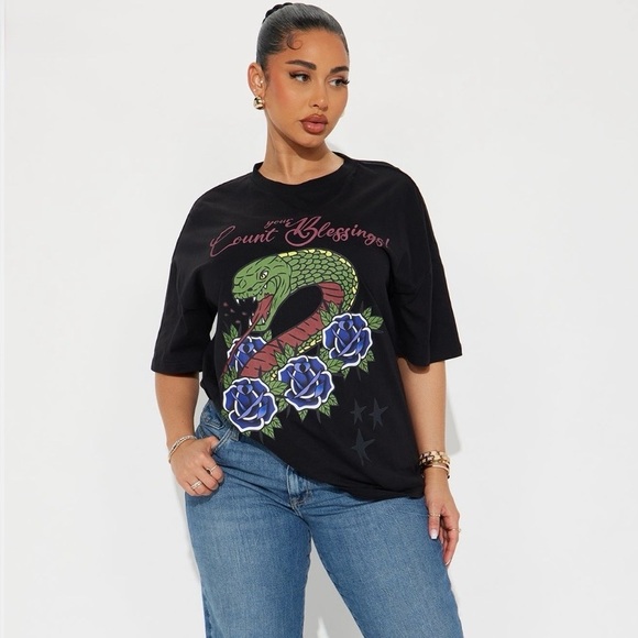 Fashion Nova NWT Count Your Blessings Dragon 🐉 Graphic Tee - Size Medium - Picture 3 of 6